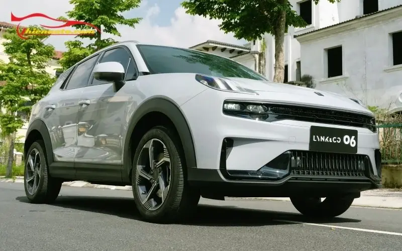 Hình ảnh xe LYNK & CO 06 Core Plus - Động cơ 1.5 Turbo , 17 tính năng ADAS 2025