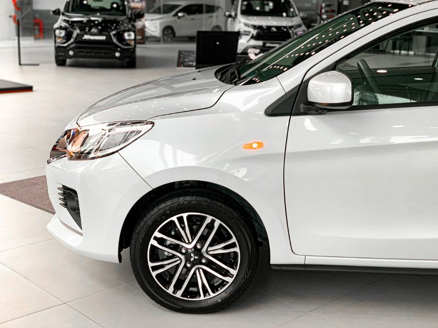 Hình ảnh xe MITSUBISHI ATTRAGE MT - 2025 - TRẮNG - XE MỚI 100%