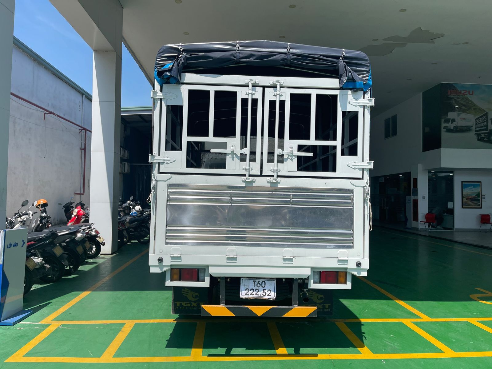 Hình ảnh xe Xe Tải ISUZU QKR 230 1Tấn 9-EURO 5 - 2025