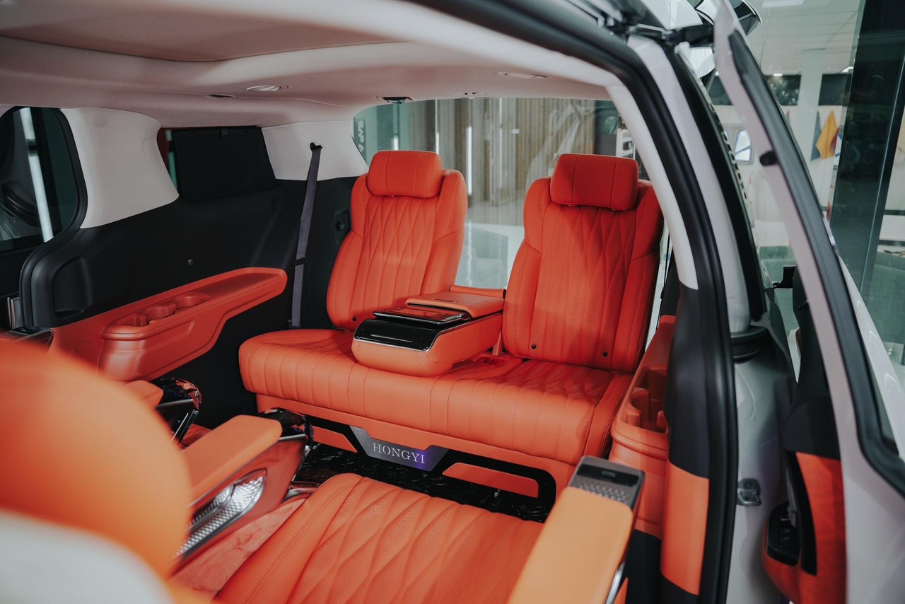 Hình ảnh phụ kiện Sofa Bed 4.0 lưng rời – Ghế ngồi linh hoạt, giường nằm êm ái, tất cả chỉ với vài thao tác.