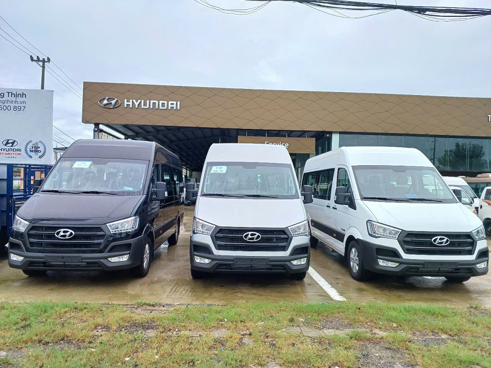 Hình ảnh xe HYUNDAI SOLATI EURO 5 16 CHỖ