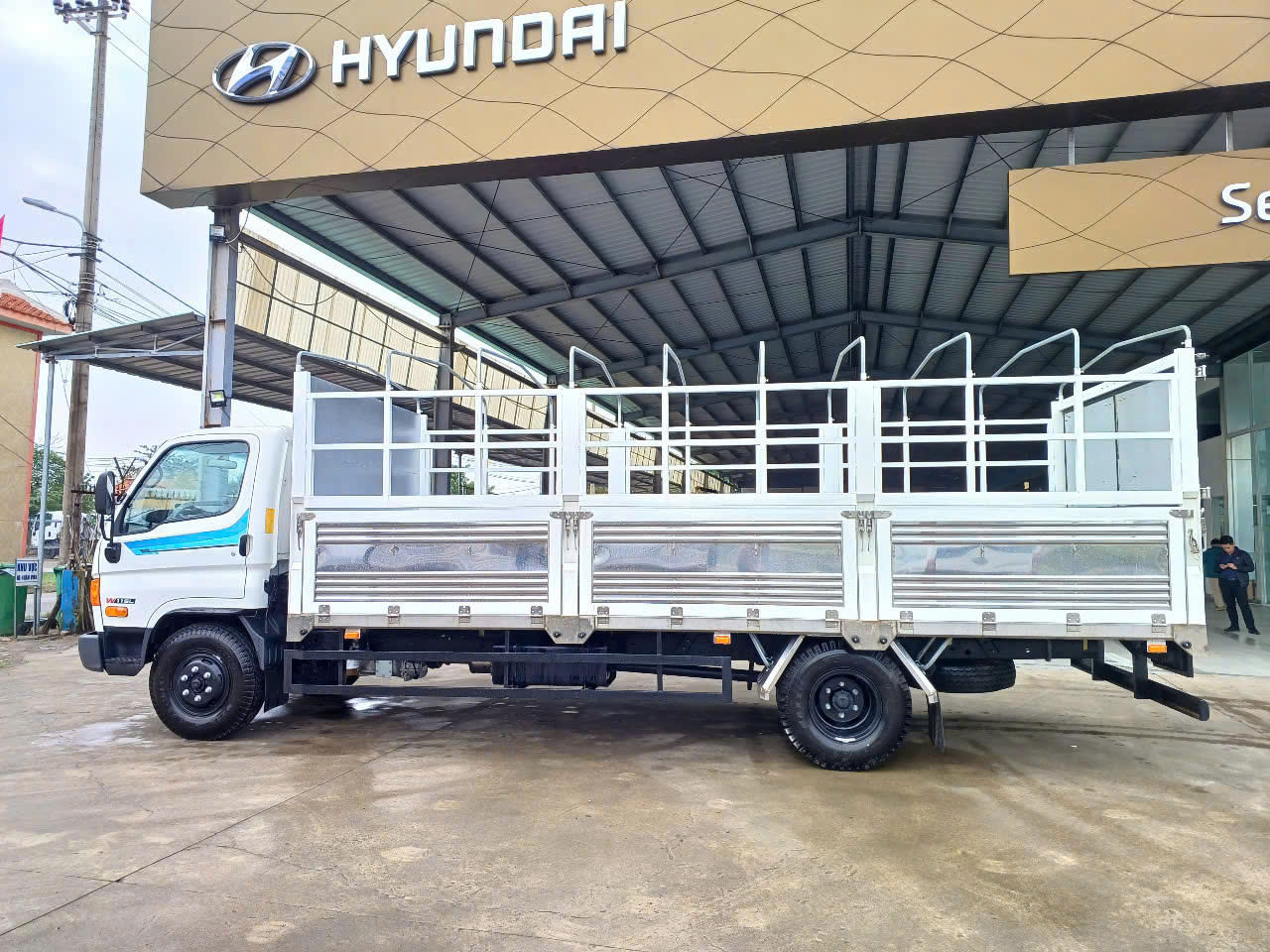 Hình ảnh xe 𝐇𝐘𝐔𝐍𝐃𝐀𝐈 𝐌𝐈𝐆𝐇𝐓𝐘 𝐖𝟏𝟏 𝐒𝐄𝐑𝐈𝐄𝐒 - Chỉ với hơn 200 triệu