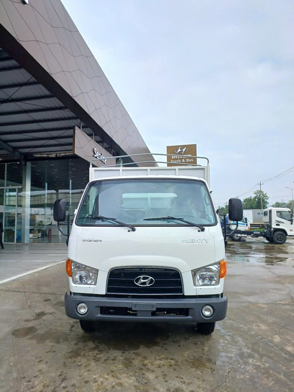 Hình ảnh xe 𝐇𝐘𝐔𝐍𝐃𝐀𝐈 𝐌𝐈𝐆𝐇𝐓𝐘 𝐖𝟏𝟏 𝐒𝐄𝐑𝐈𝐄𝐒 - Chỉ với hơn 200 triệu