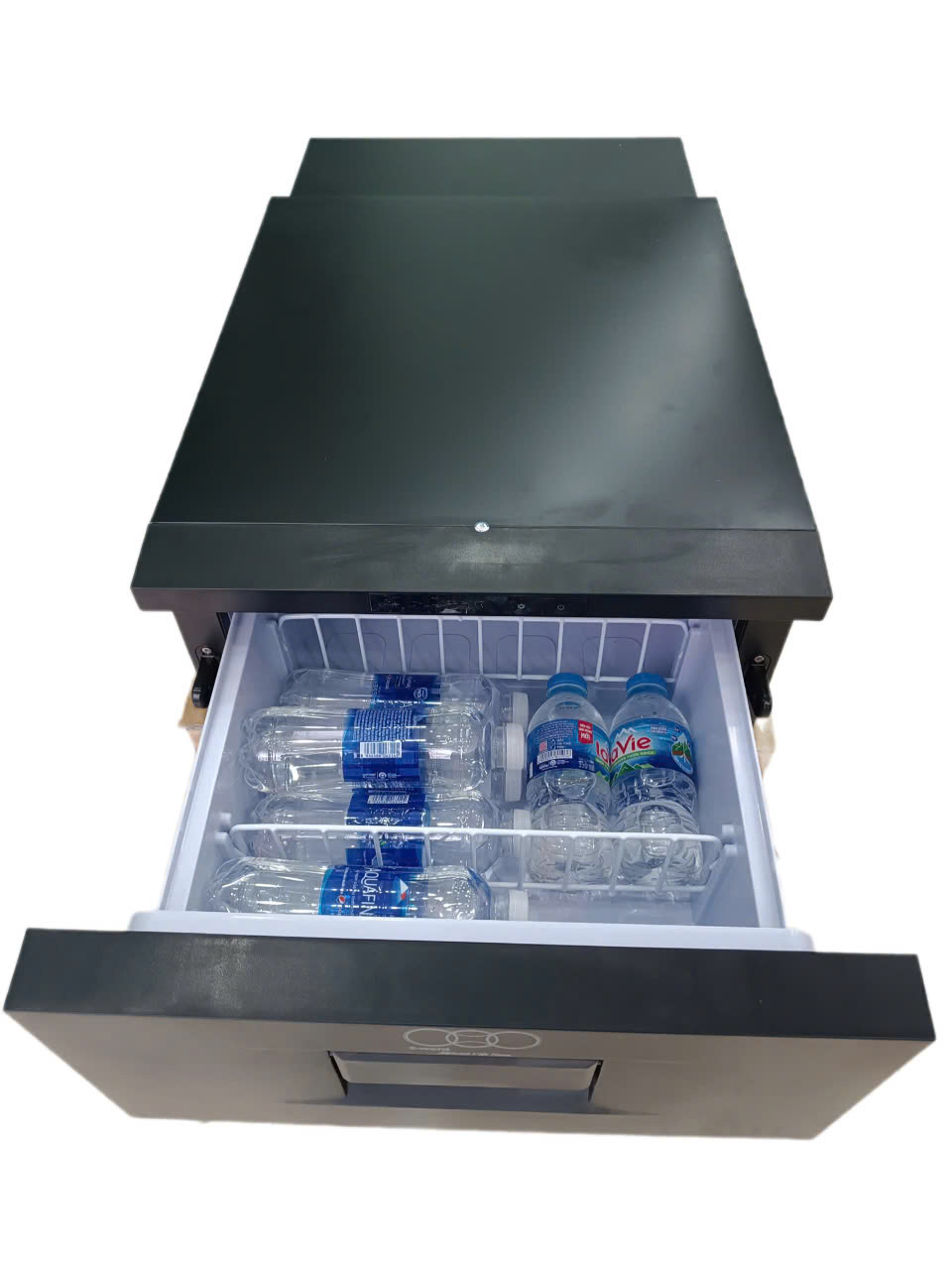 Hình ảnh xe Alpicool D30 - Tủ lạnh ô tô thông minh cao cấp