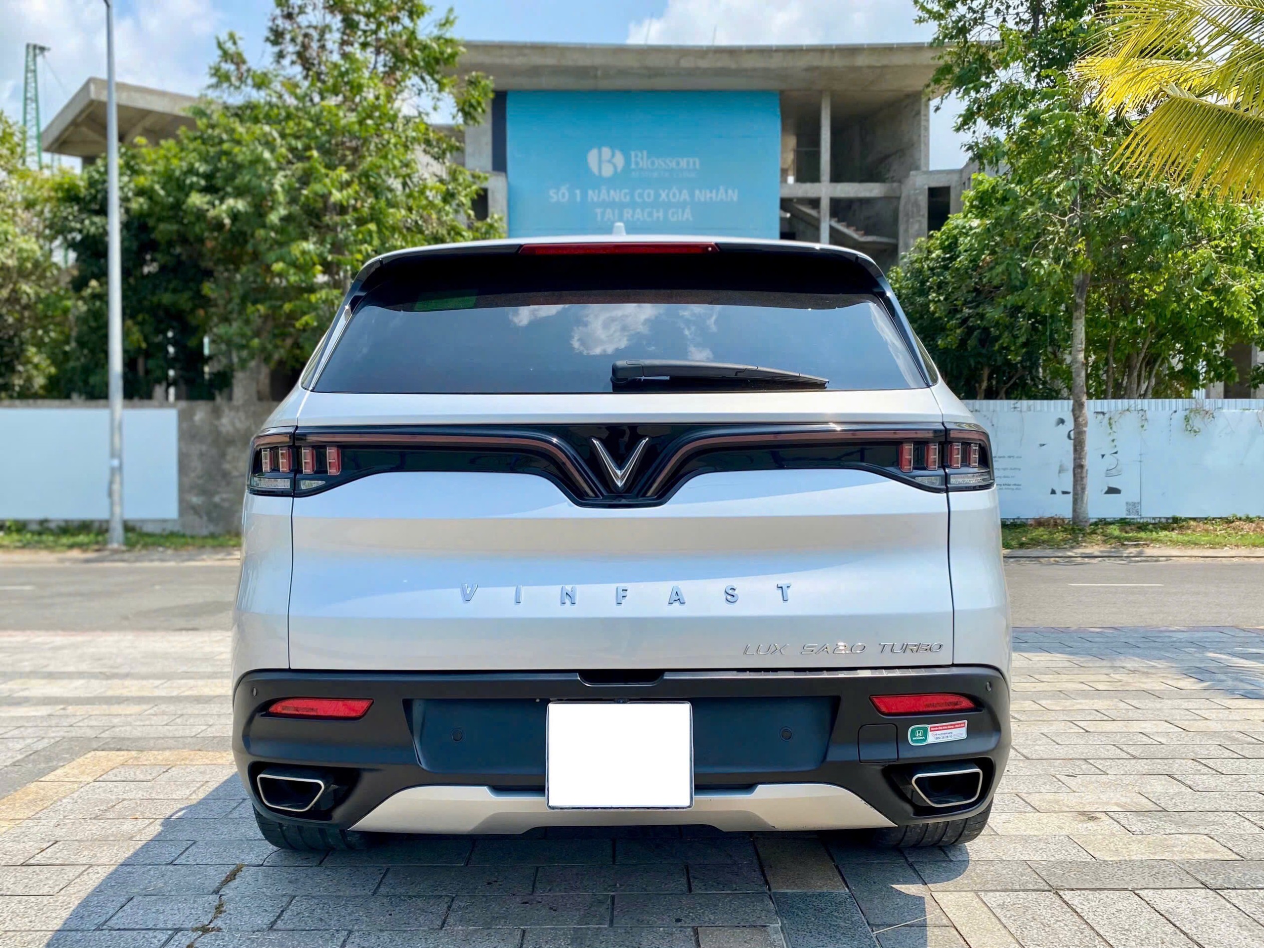 Hình ảnh xe VINFAST LUX SA 2.0 2019 - 106.000KM