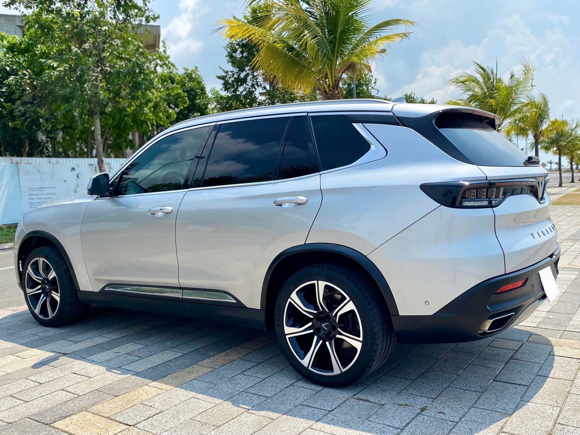 Hình ảnh xe VINFAST LUX SA 2.0 2019 - 106.000KM