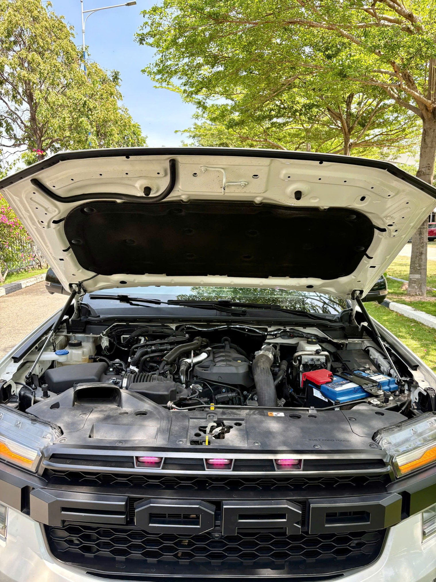 Hình ảnh xe FORD EVEREST NEXTGEN TITANIUM 4x4 2023 - 29.000KM