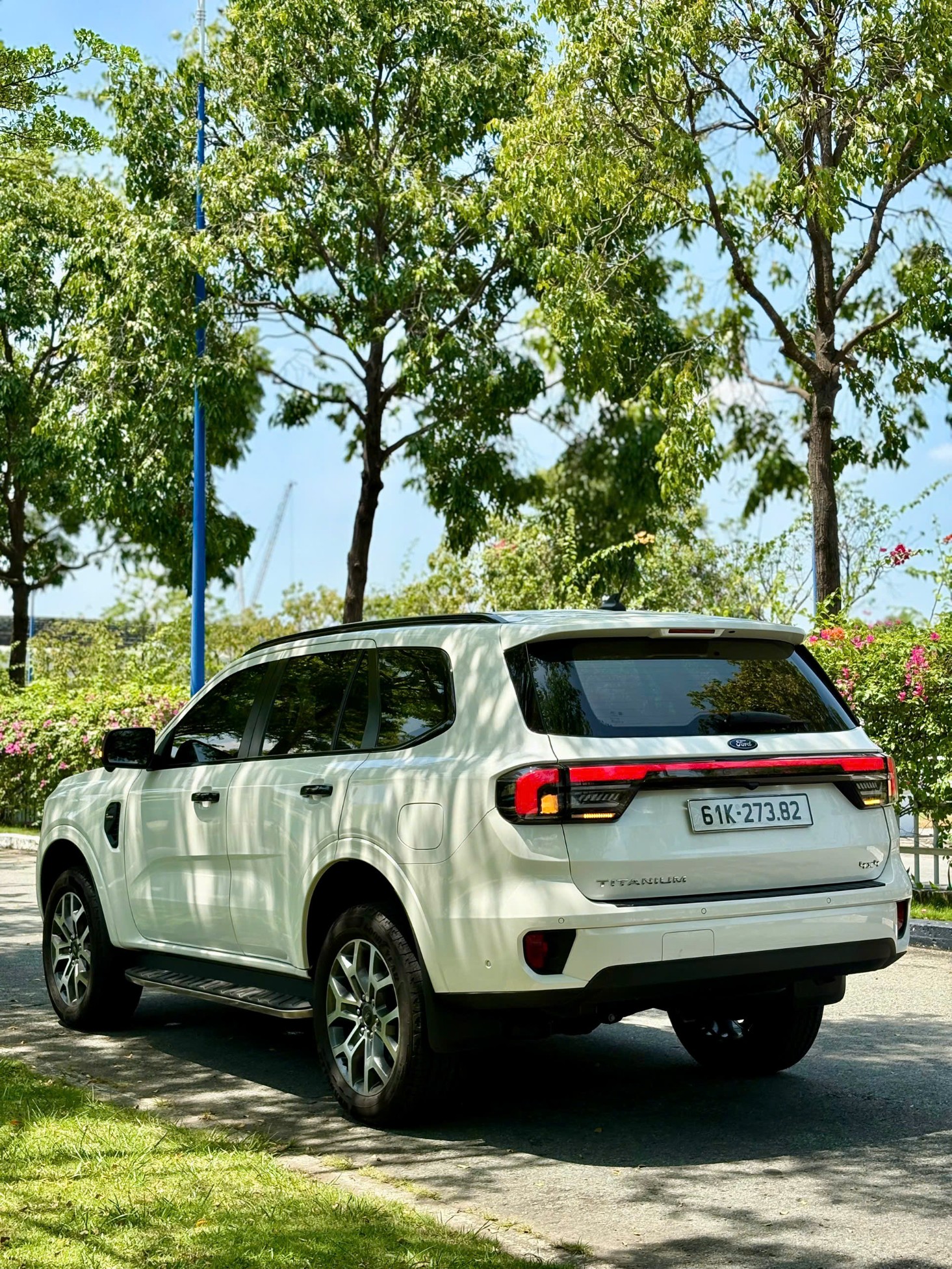 Hình ảnh xe FORD EVEREST NEXTGEN TITANIUM 4x4 2023 - 29.000KM