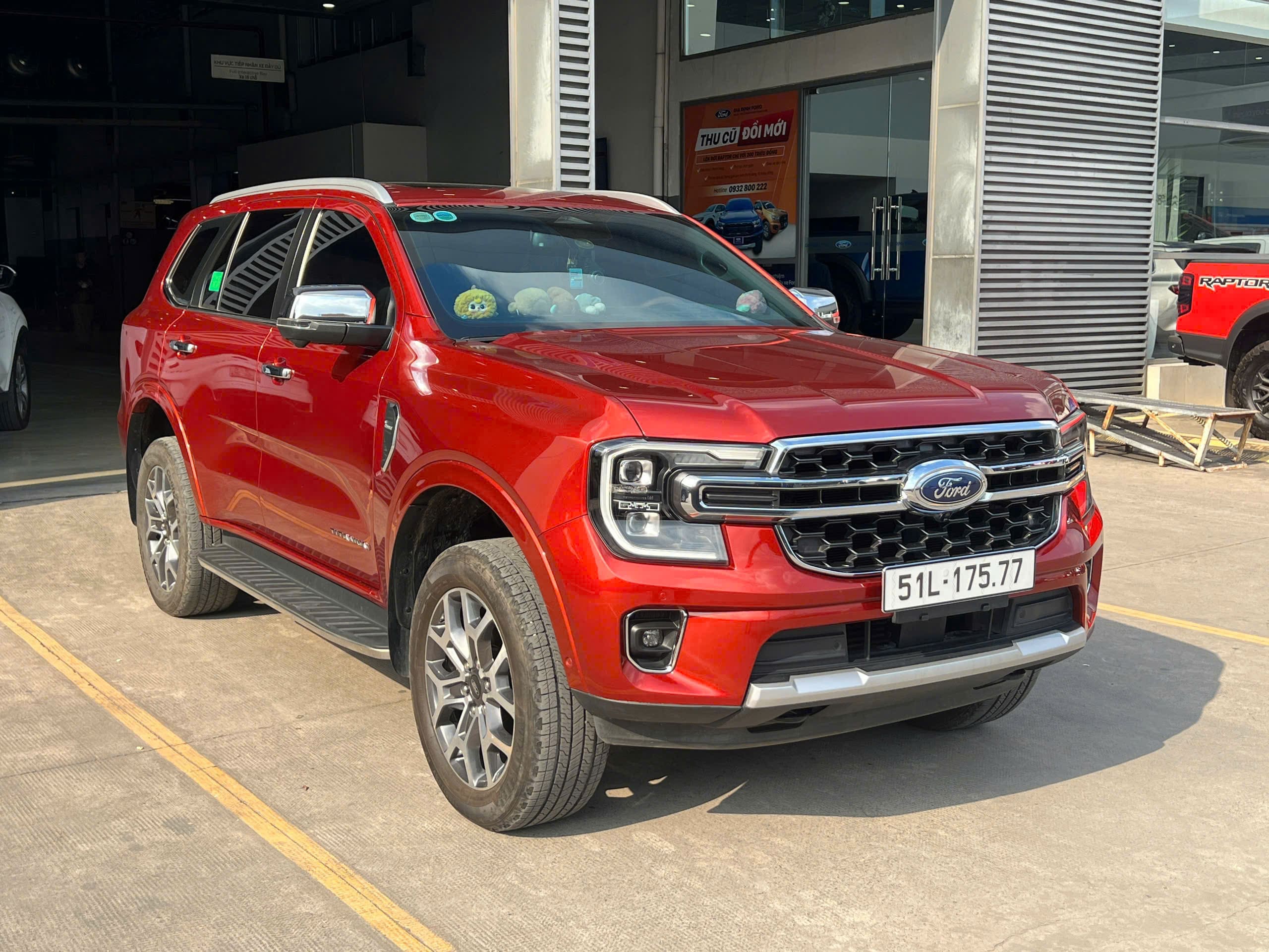 Hình ảnh xe FORD EVEREST TITANIUM 4x4 (AT) 2022 - 65.000KM
