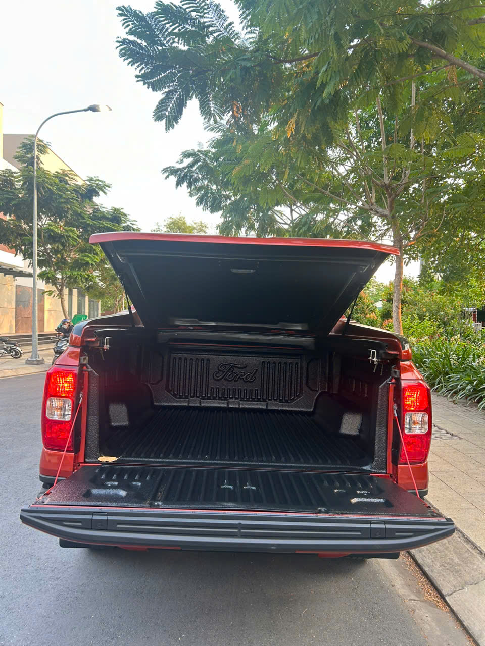 Hình ảnh xe FORD RANGER XLS 4X2 (AT) 2023 - 11.000KM