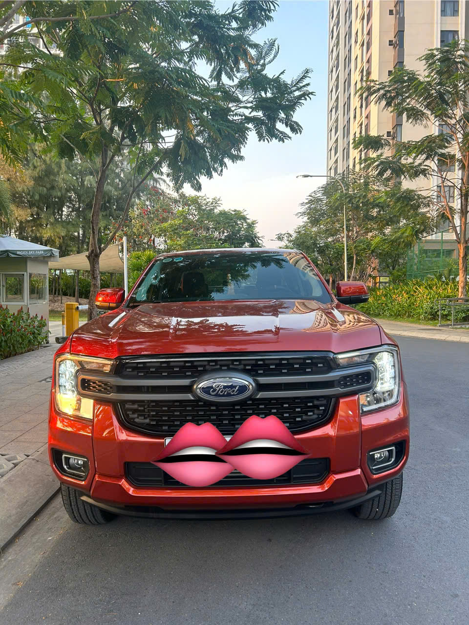 Hình ảnh xe FORD RANGER XLS 4X2 (AT) 2023 - 11.000KM