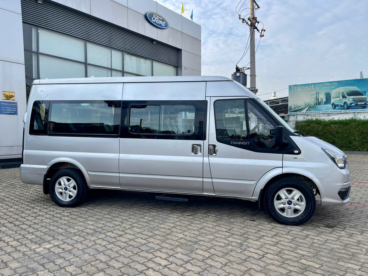 Hình ảnh xe FORD TRANSIT 2022 - 88.000KM