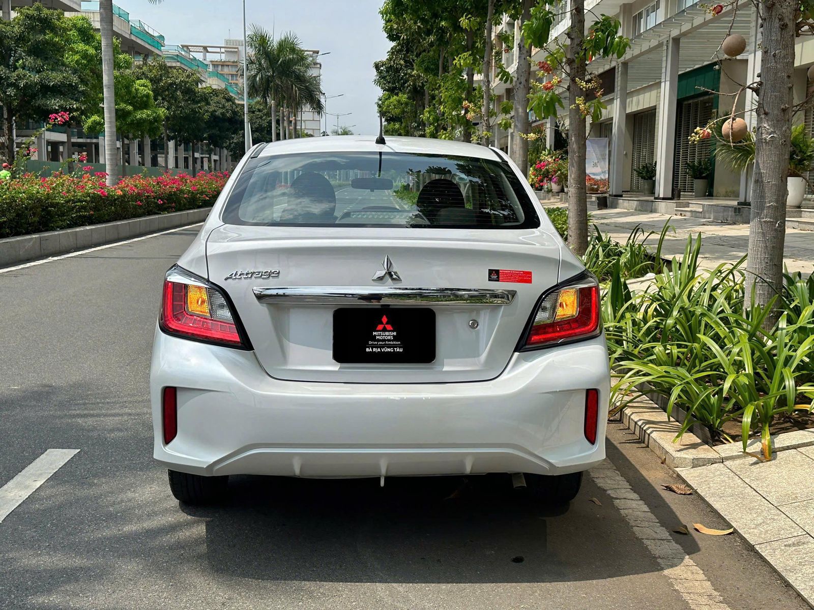 Hình ảnh xe MITSUBISHI ATTRAGE MT 2024 - 6.000KM