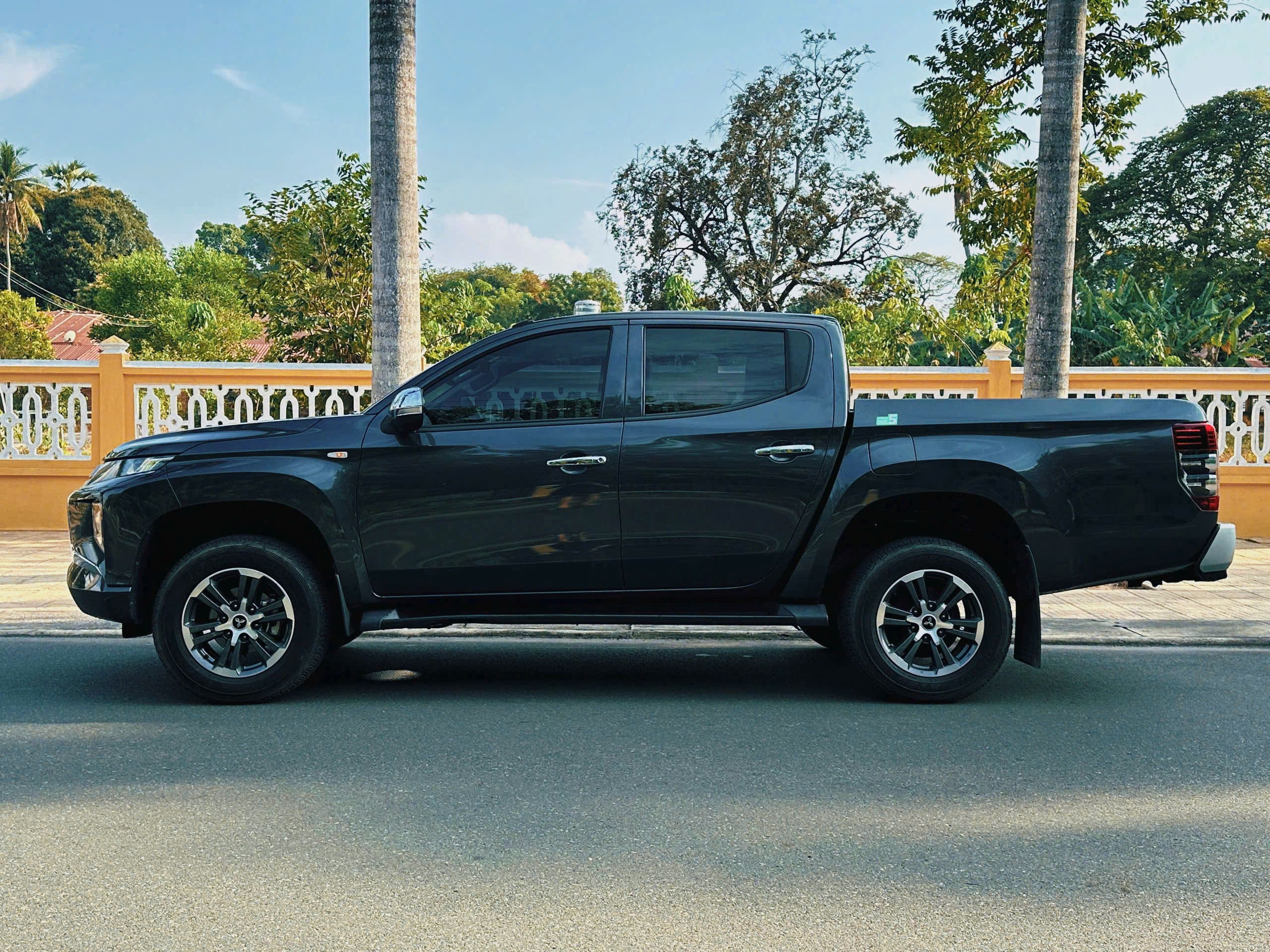 Hình ảnh xe MITSUBISHI TRITON 4x2 AT 2023 - 24.000KM