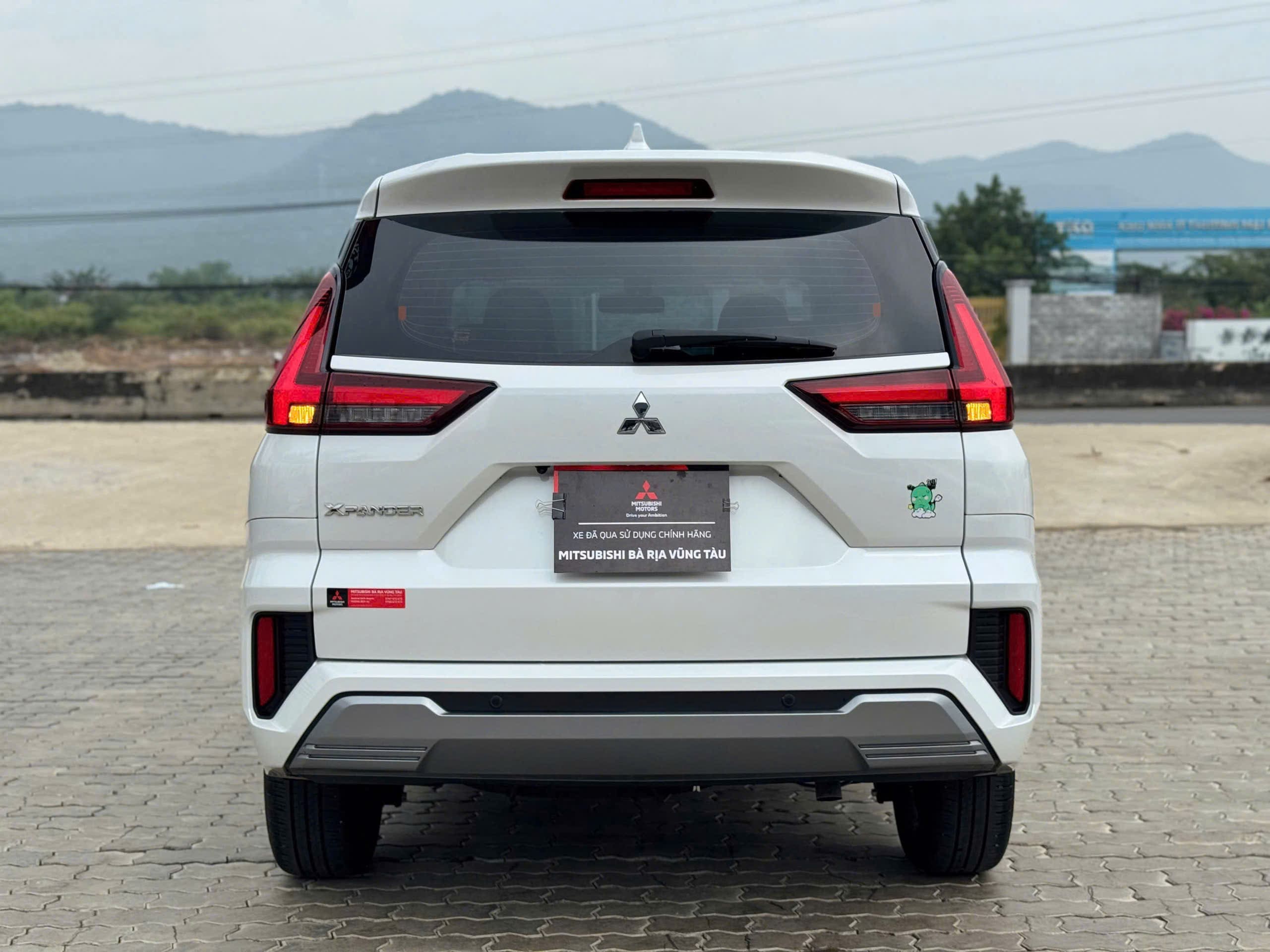 Hình ảnh xe MITSUBISHI XPANDER PREMIUM 2023 - 22.000KM