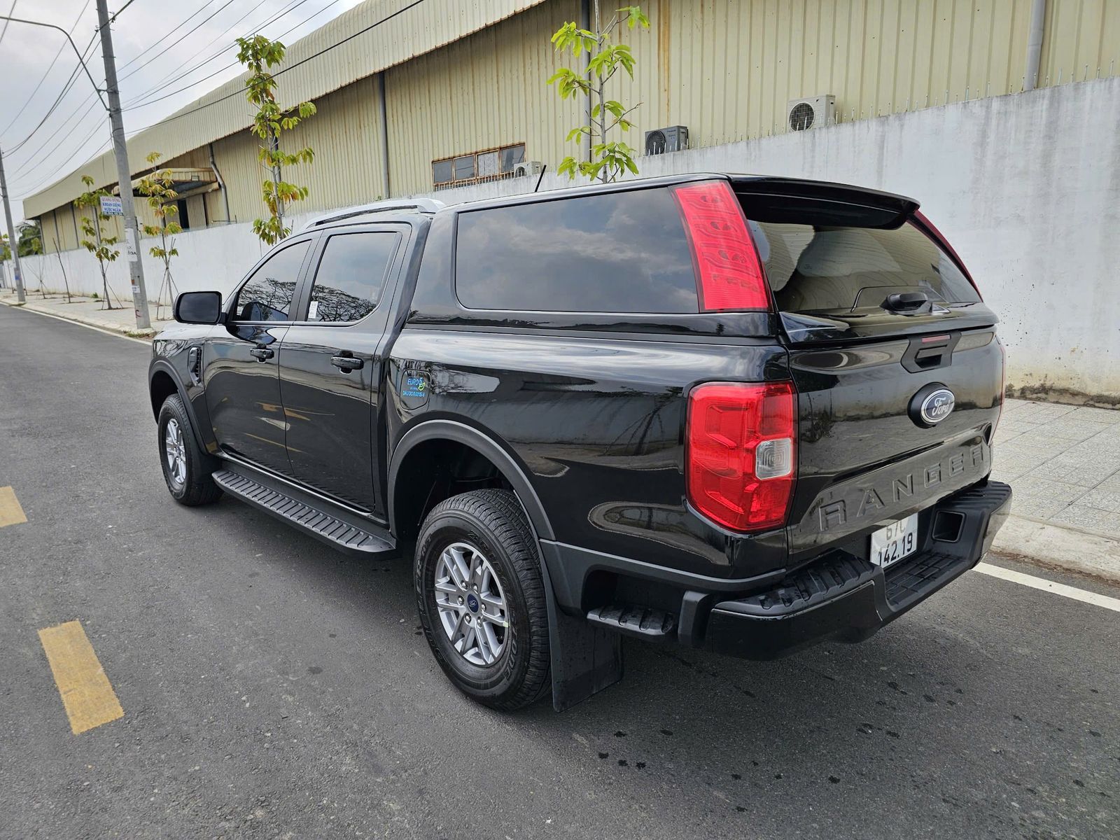 Hình ảnh xe FORD RANGER XLS 4X4 (AT) 2024 - 4.500KM