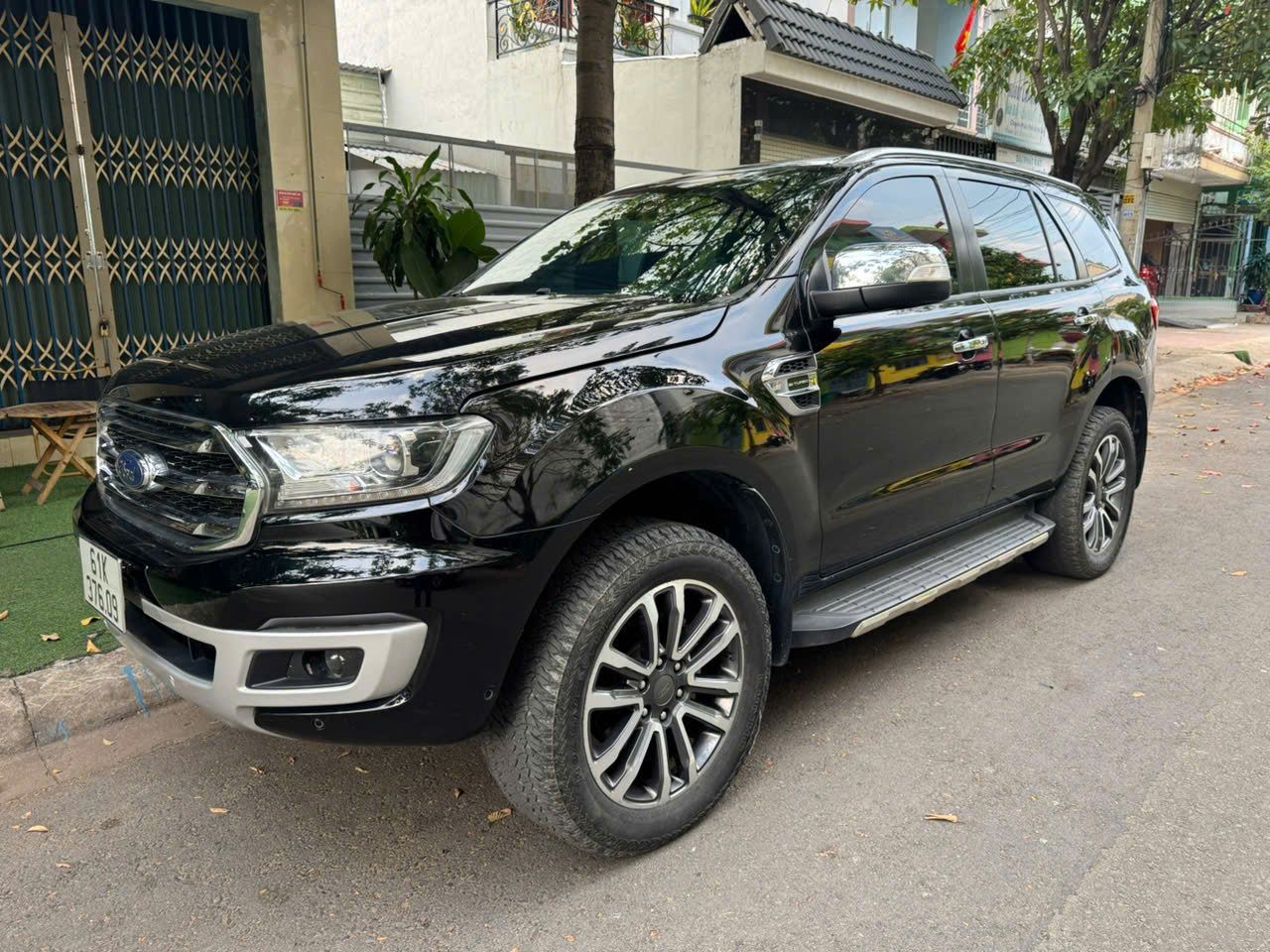 Hình ảnh xe FORD EVEREST TITANIUM 4X4 2019 - 116.000KM