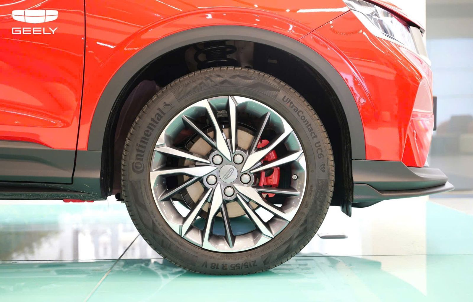 Hình ảnh xe GEELY COOLRAY PREMIUM 2025 MÀU ĐỎ