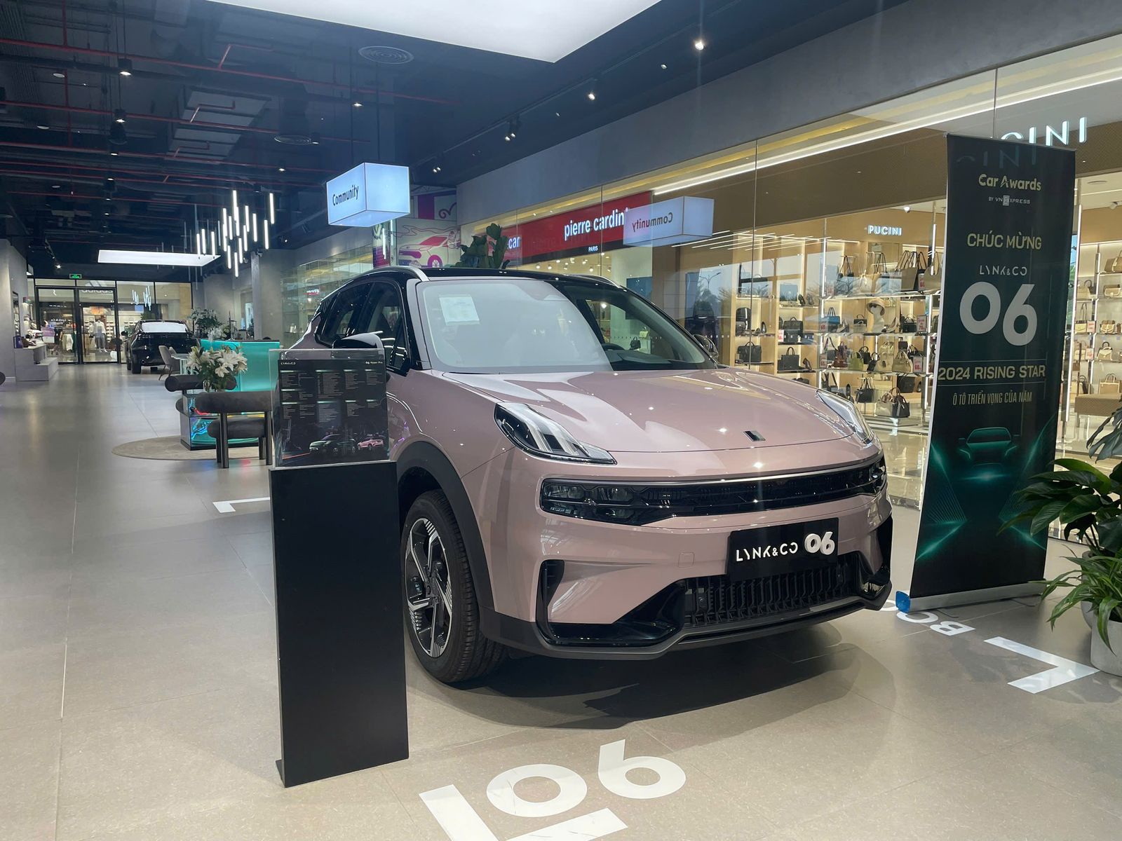 Hình ảnh xe LYNK & CO 06 HYPER