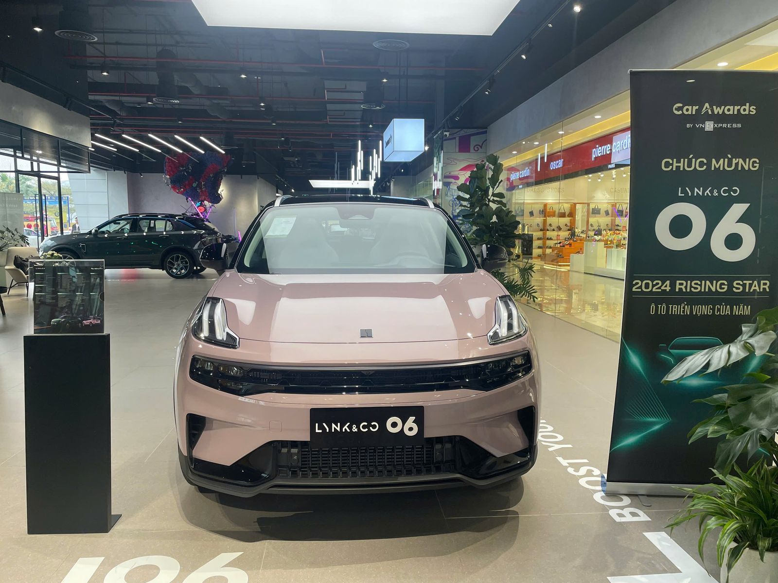 Hình ảnh xe LYNK & CO 06 HYPER