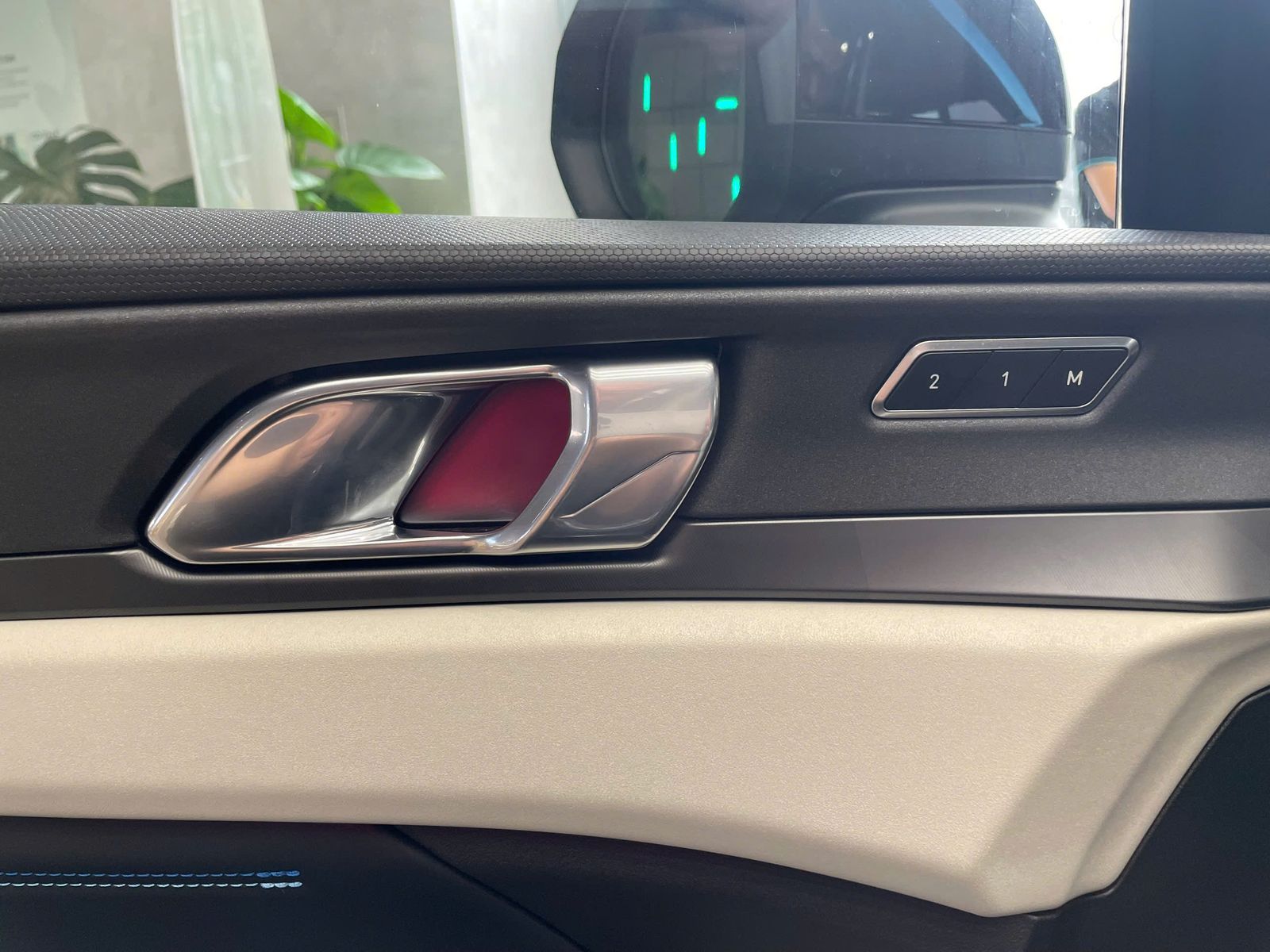 Hình ảnh xe LYNK & CO 01 LOUDER