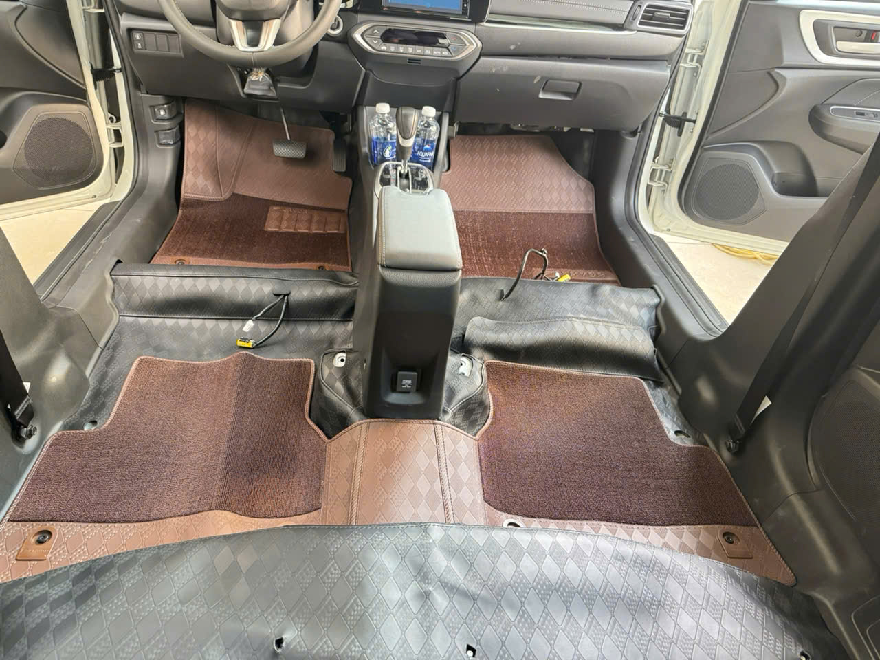 Hình ảnh xe SÀN DA THẢM LÓT SÀN HONDA BRV 2024