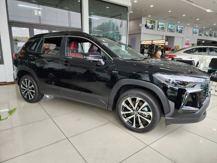 Hình ảnh xe Toyota Corolla Cross 1.8HEV Màu Đen