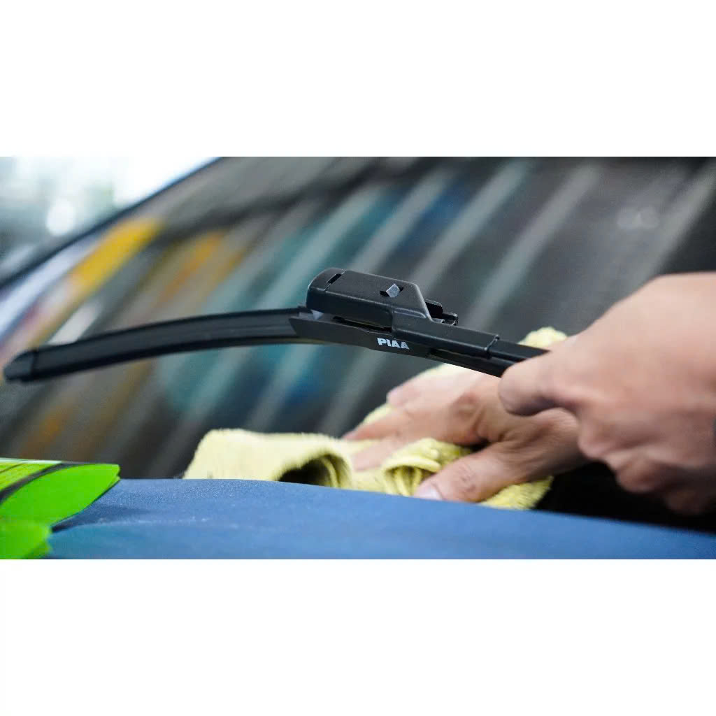 Hình ảnh xe Gạt mưa ô tô chính hãng PIAA gạt mưa silicone không xương cao cấp nhập khẩu Nhật Bản
