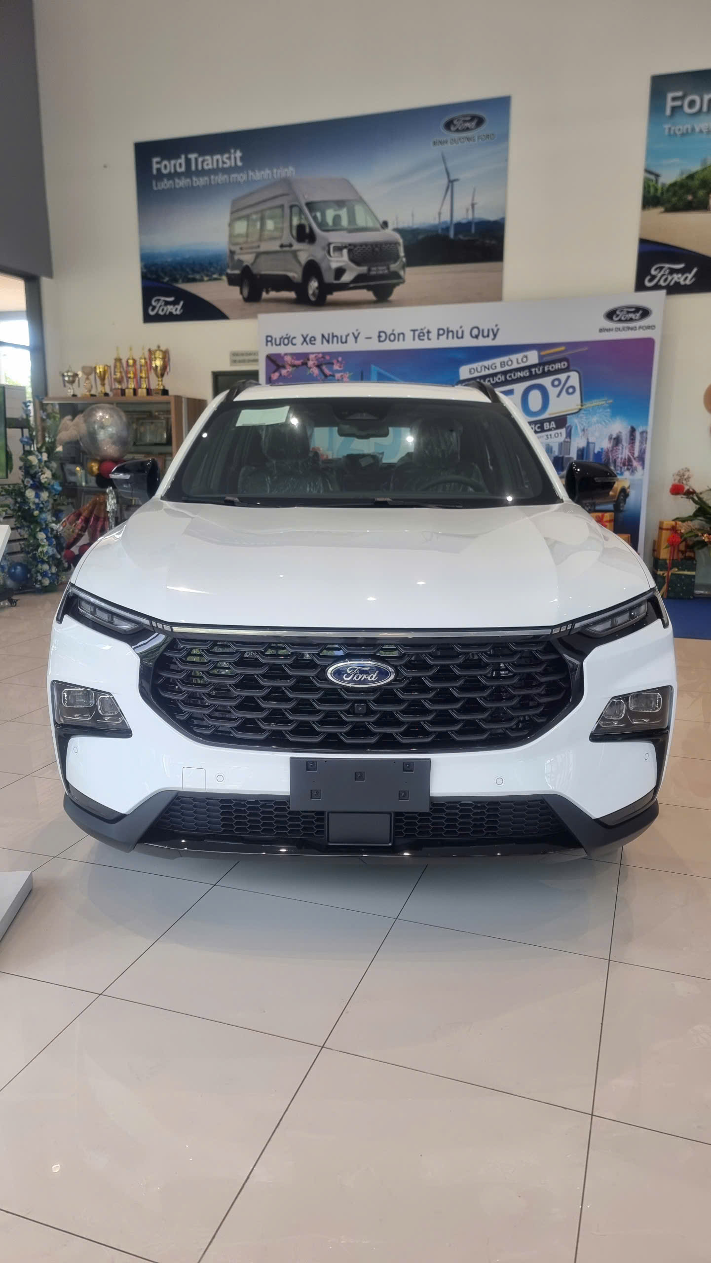 Hình ảnh xe Ford Territory Sport màu trắng 2025