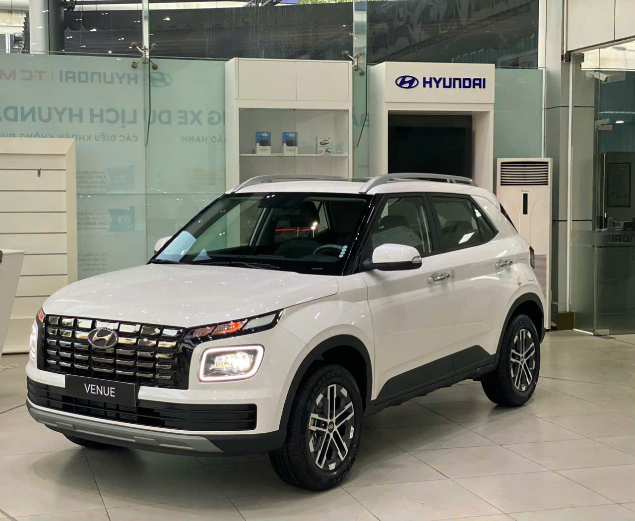 Hình ảnh xe HYUNDAI VENUE 1.0 T-GDi 2025