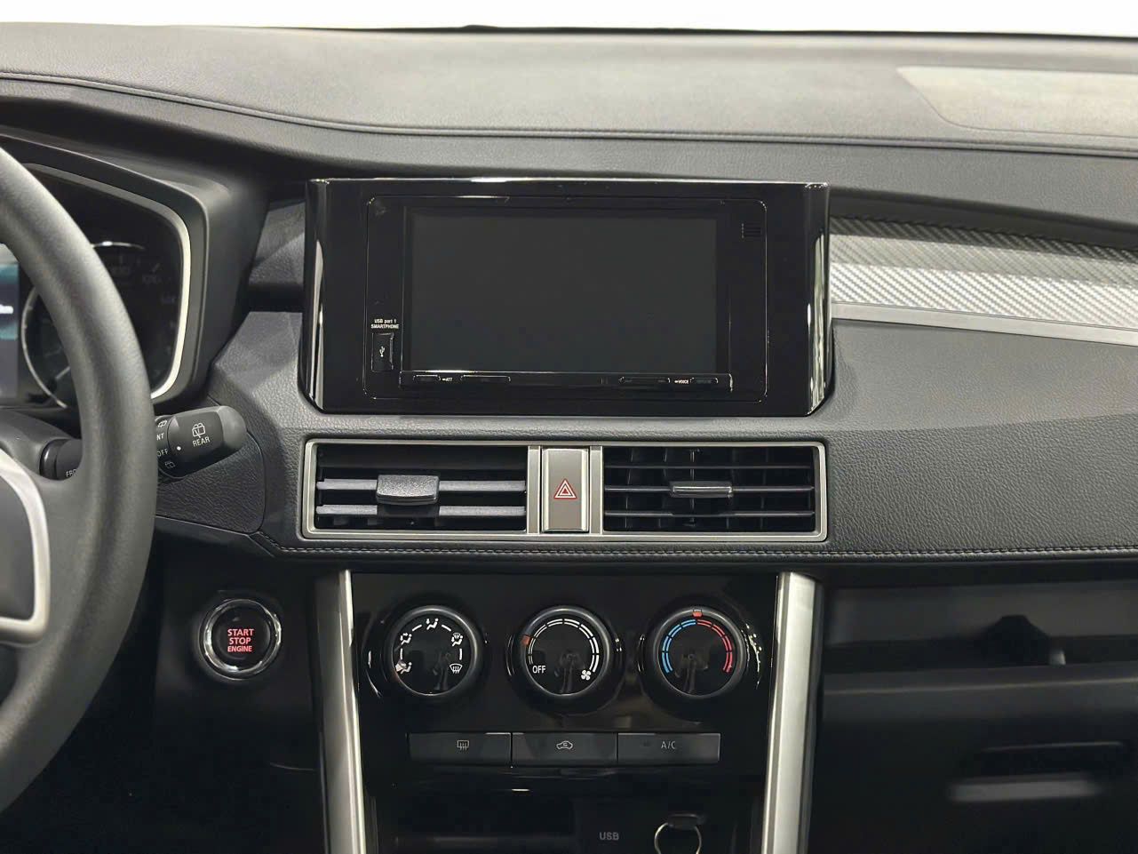 Hình ảnh xe MITSUBISHI XPANDER AT ĐEN - NEW 2025