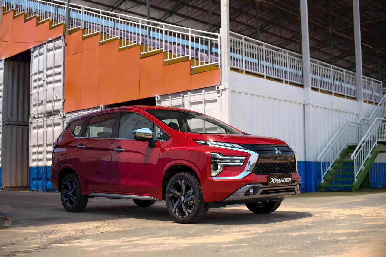 Hình ảnh xe MITSUBISHI XPANDER PREMIUM - ĐỎ - NEW 2025