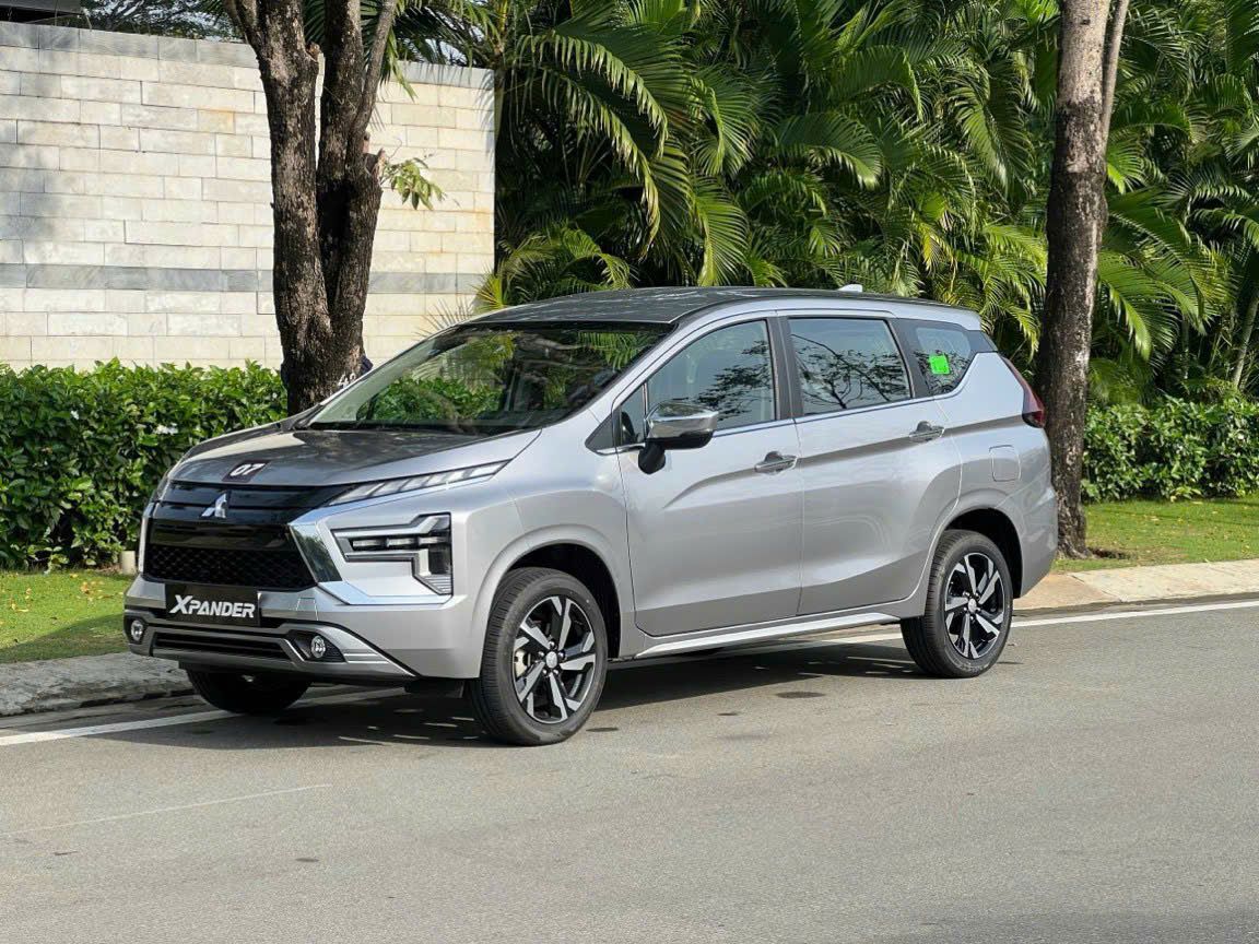 Hình ảnh xe MITSUBISHI XPANDER PREMIUM - BẠC - NEW 2025
