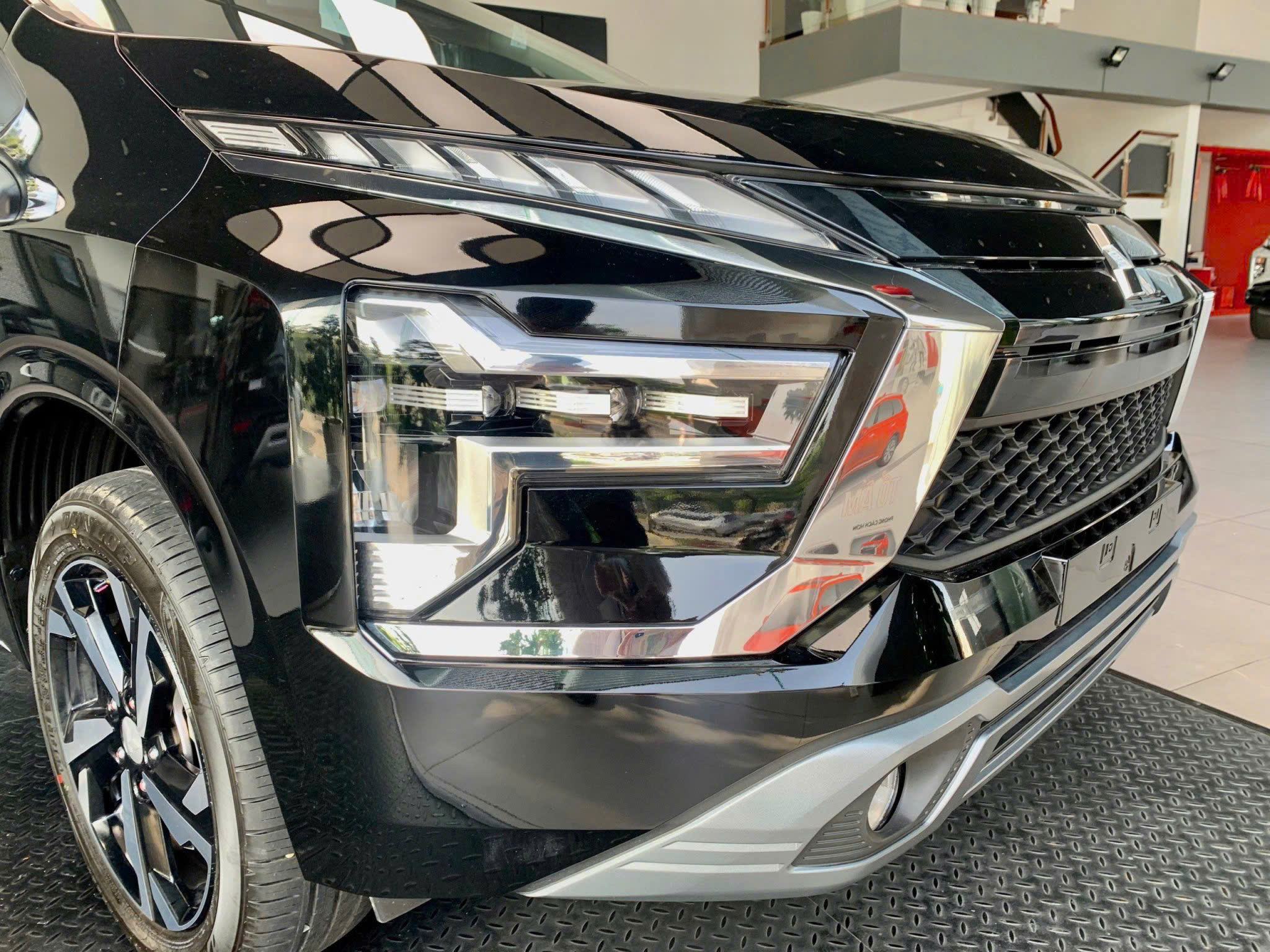 Hình ảnh xe MITSUBISHI XPANDER PREMIUM - ĐEN - NEW 2025