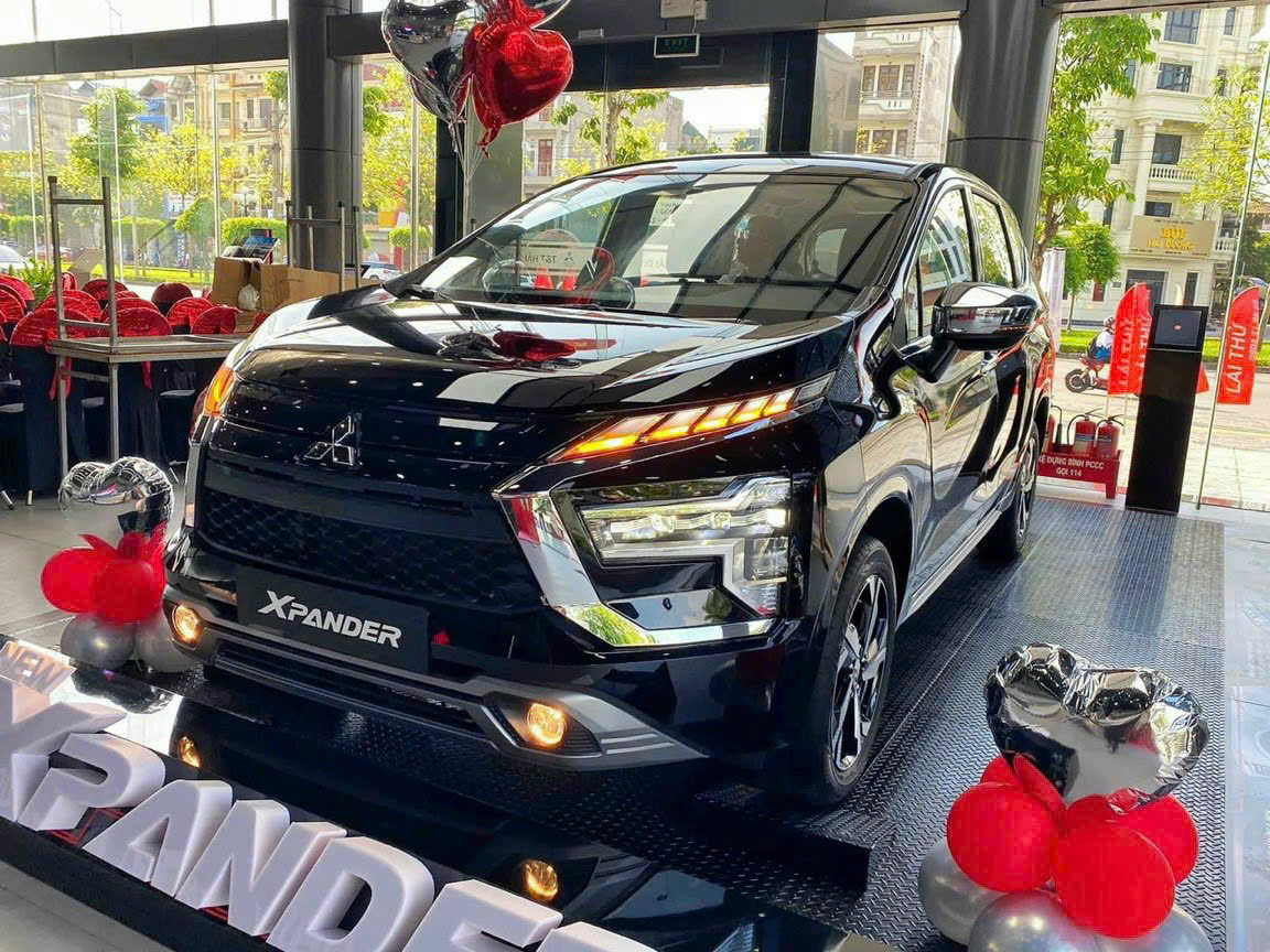 Hình ảnh xe MITSUBISHI XPANDER PREMIUM - ĐEN - NEW 2025