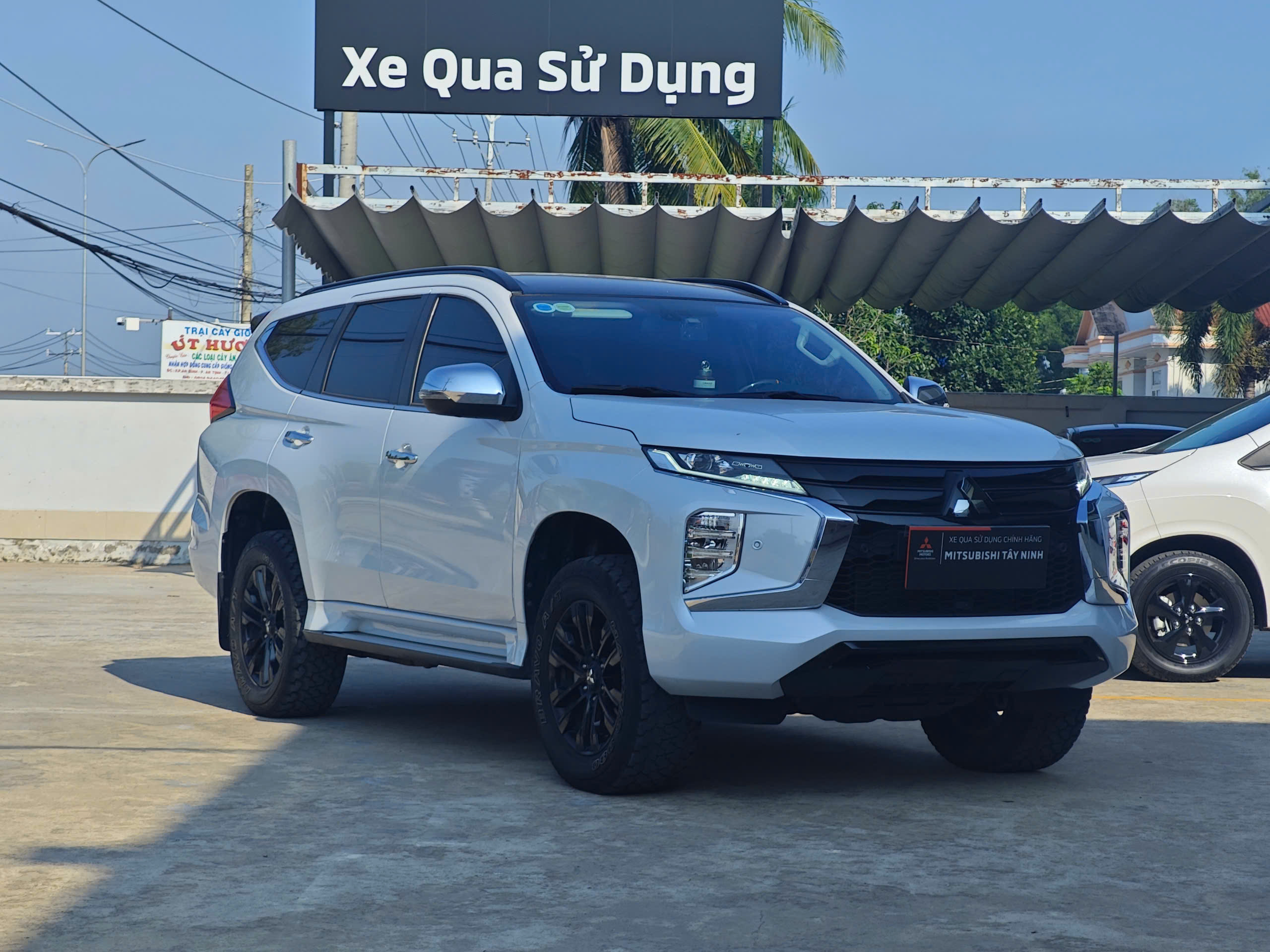 Hình ảnh xe MITSUBISHI PAJERO 4X4 2023