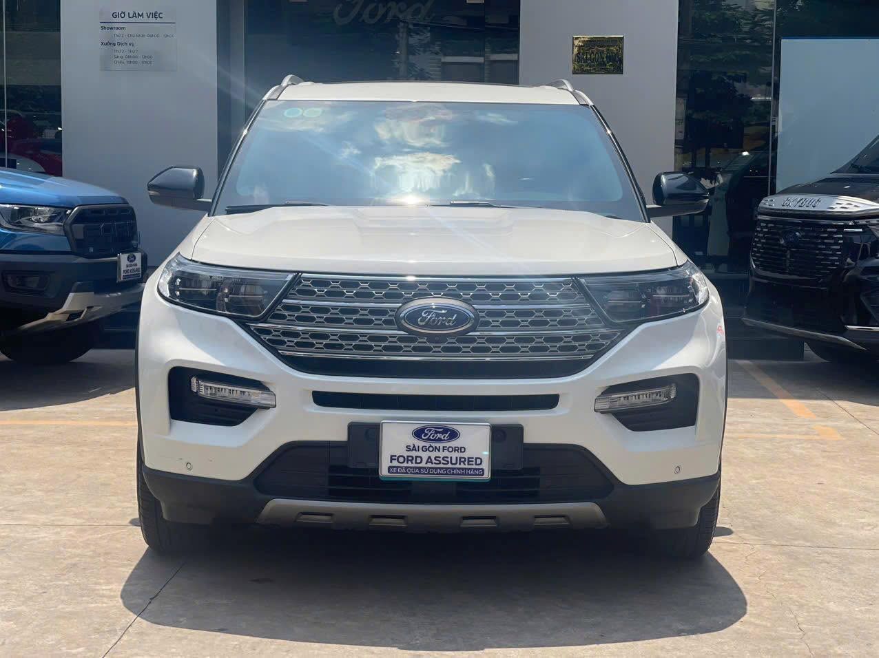 Explorer Limo Bán xe Ford Explorer Limited limosine 2021 - 77.000km