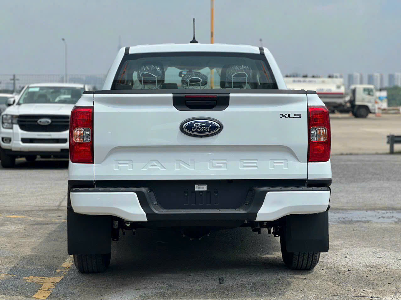 Hình ảnh xe FORD RANGER XLS AT 4X4 2025