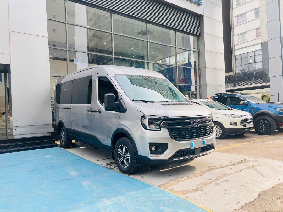 Hình ảnh xe FORD TRANSIT TREND 2025