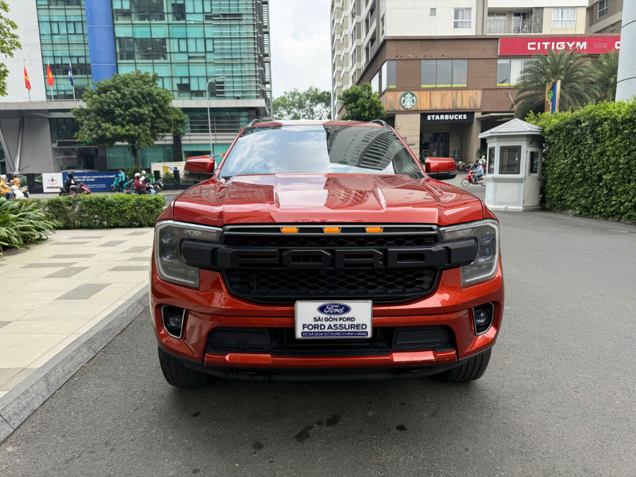 Hình ảnh xe FORD EVEREST AMBIENTE 4X2 2022 - 64.000KM