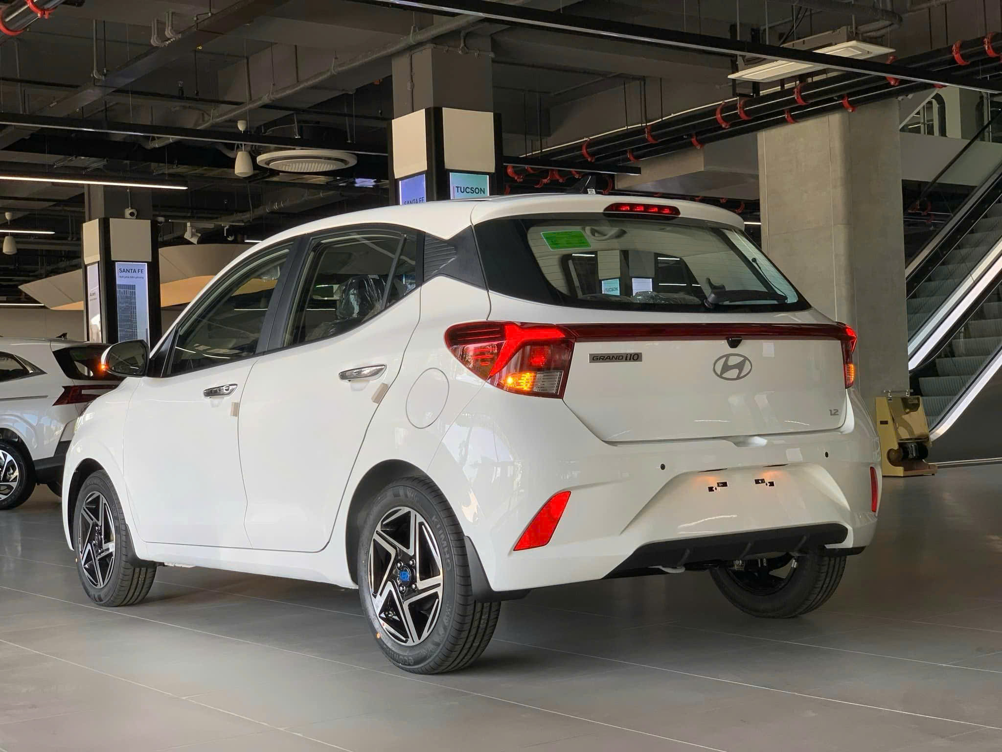 Hình ảnh xe HYUNDAI GRAND I10 1.2 AT 2025