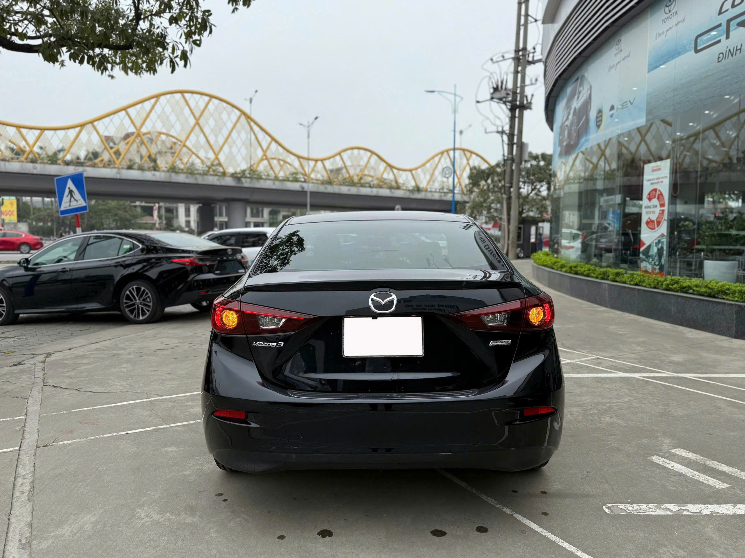 Hình ảnh xe MAZDA3 1.5AT 2018 - 75.000 KM