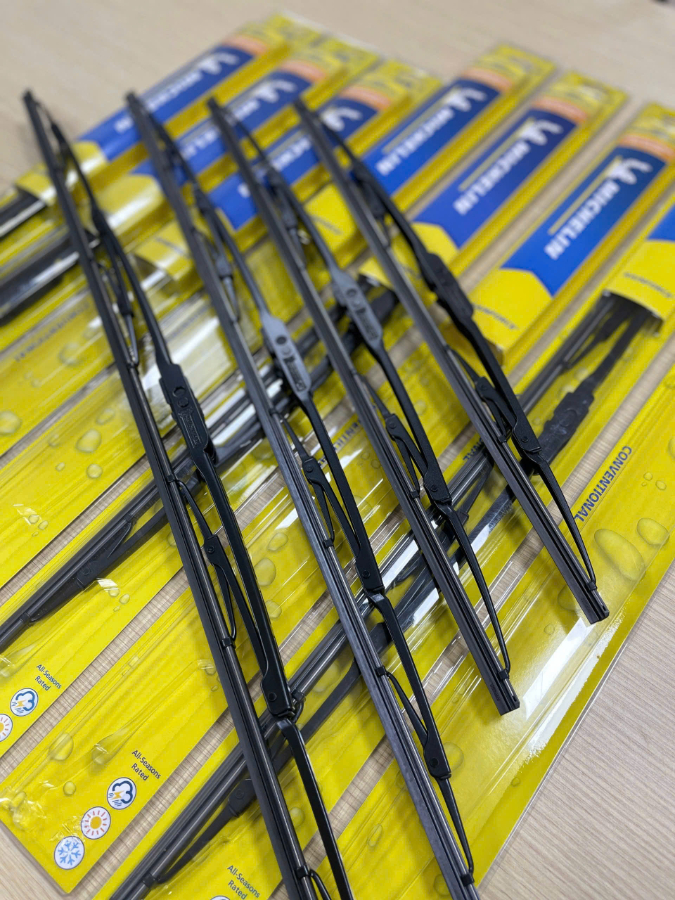 Hình ảnh xe Gạt mưa Rainforce Michelin