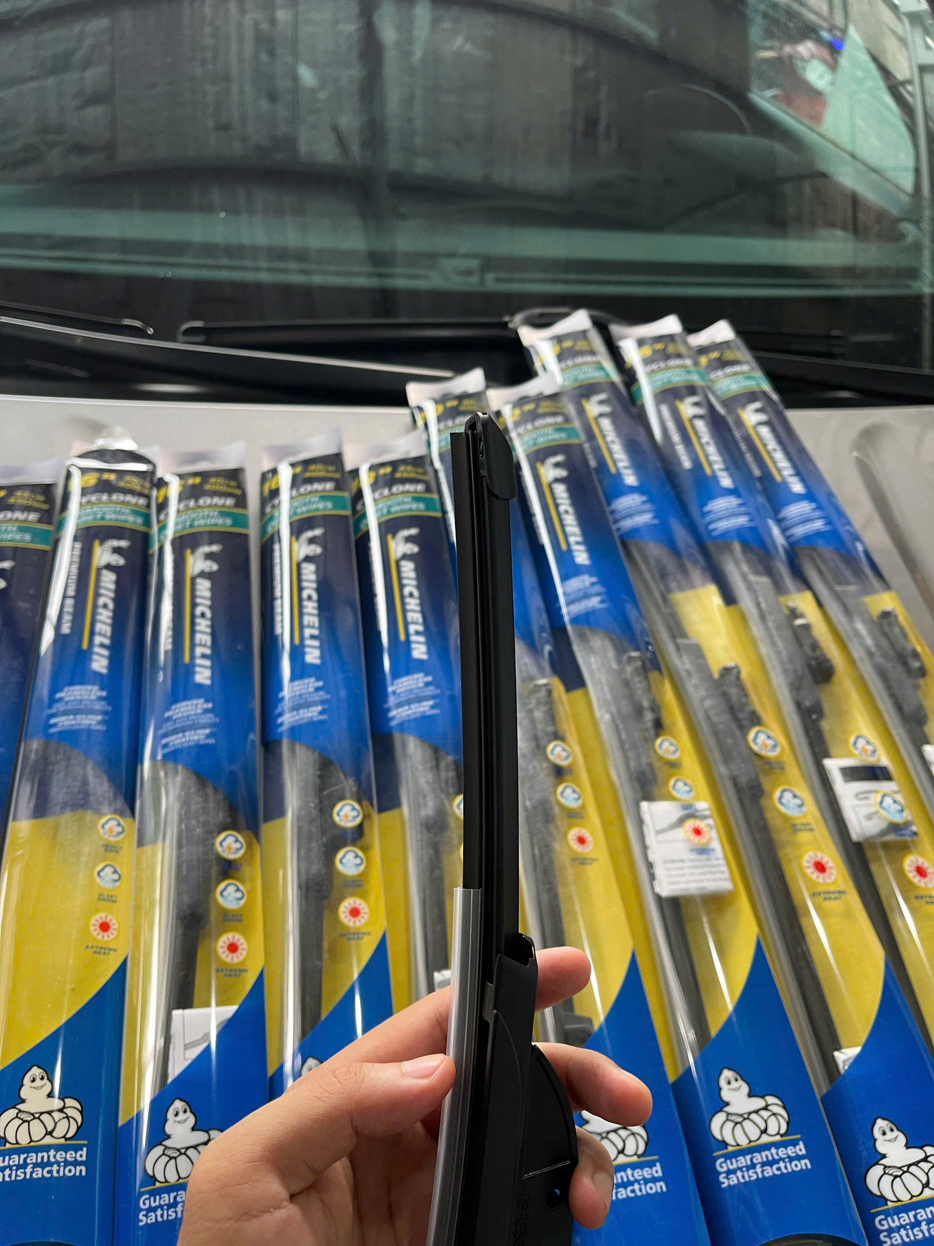 Hình ảnh xe Gạt mưa Michelin Flex Beam