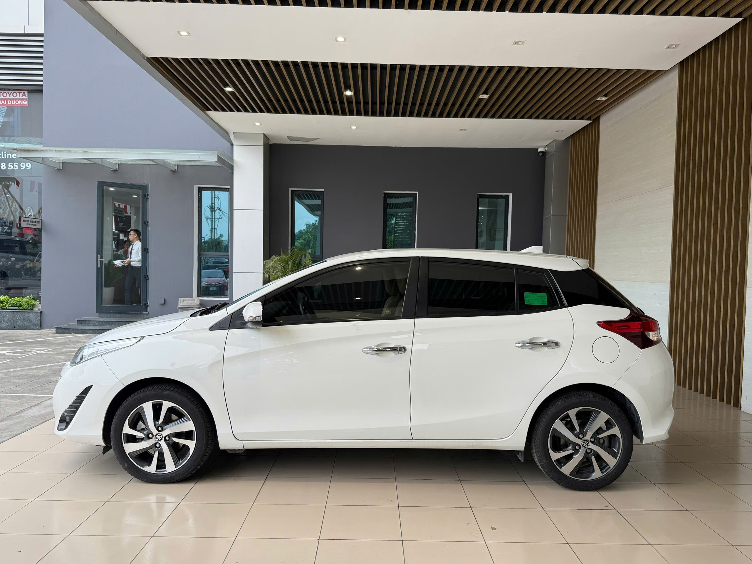 Hình ảnh xe TOYOTA YARIS 1.5G CVT 2019 - ODO 68.000 KM