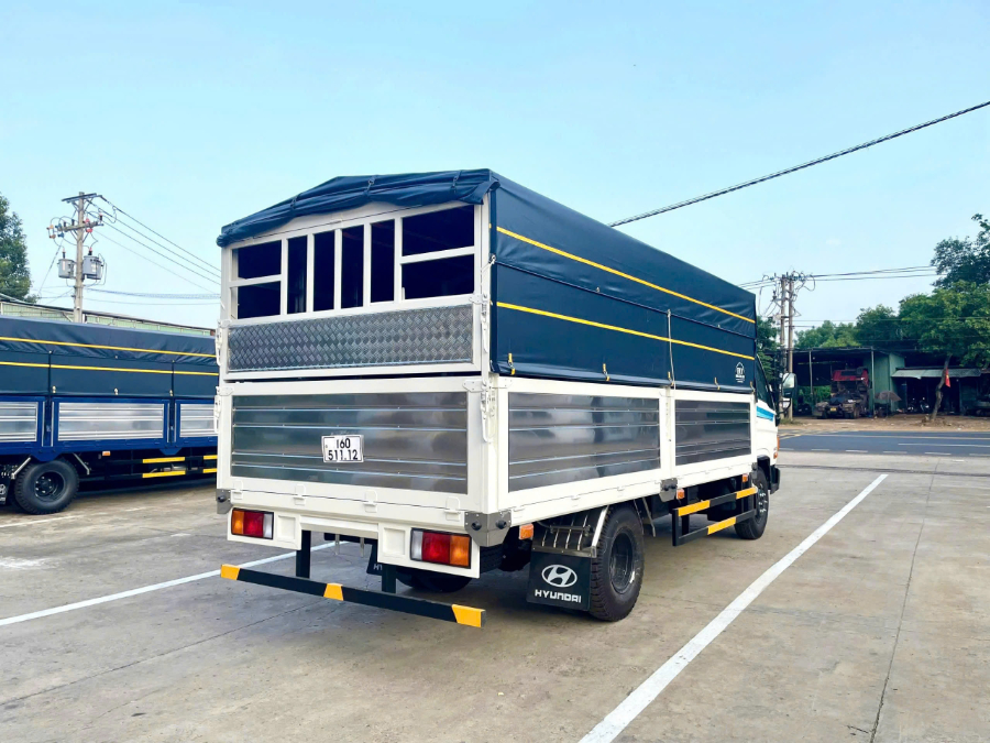Hình ảnh xe HYUNDAI MIGHTY W11S E5 2025 - THÙNG MUI BẠT