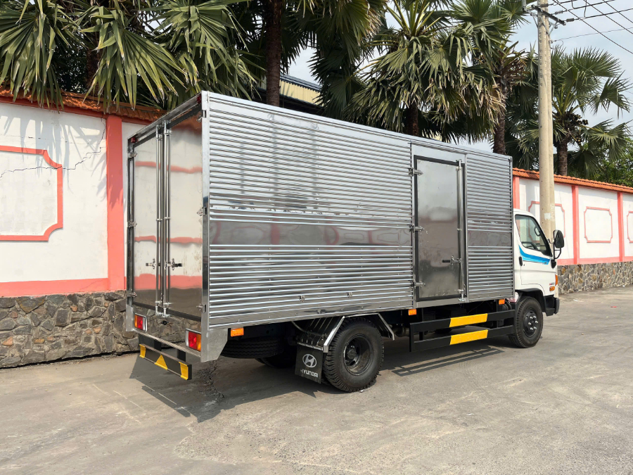 Hình ảnh xe HYUNDAI MIGHTY W11S E5 2025 - THÙNG KÍN