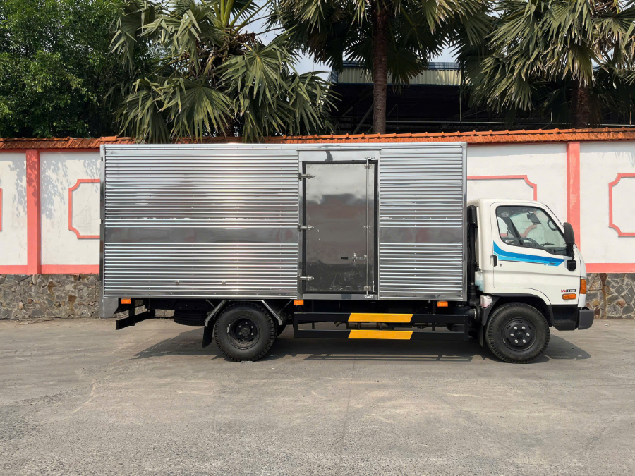 Hình ảnh xe HYUNDAI MIGHTY W11S E5 2025 - THÙNG KÍN