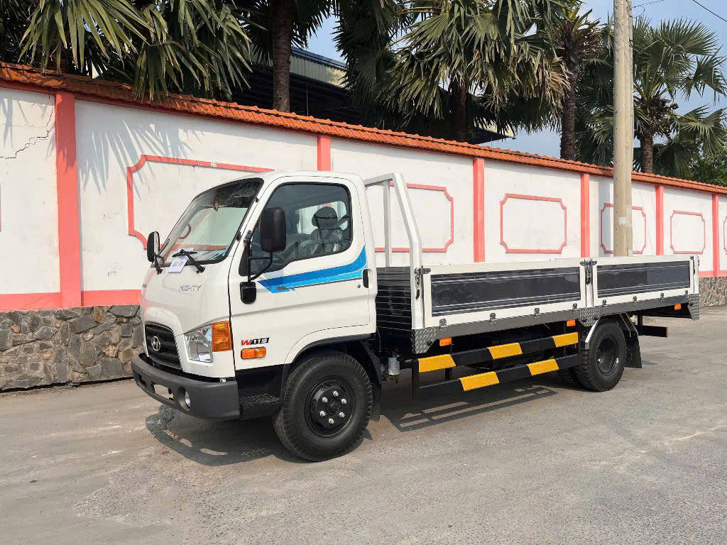 Hình ảnh xe HYUNDAI MIGHTY W11S E5 2025 - THÙNG LỬNG