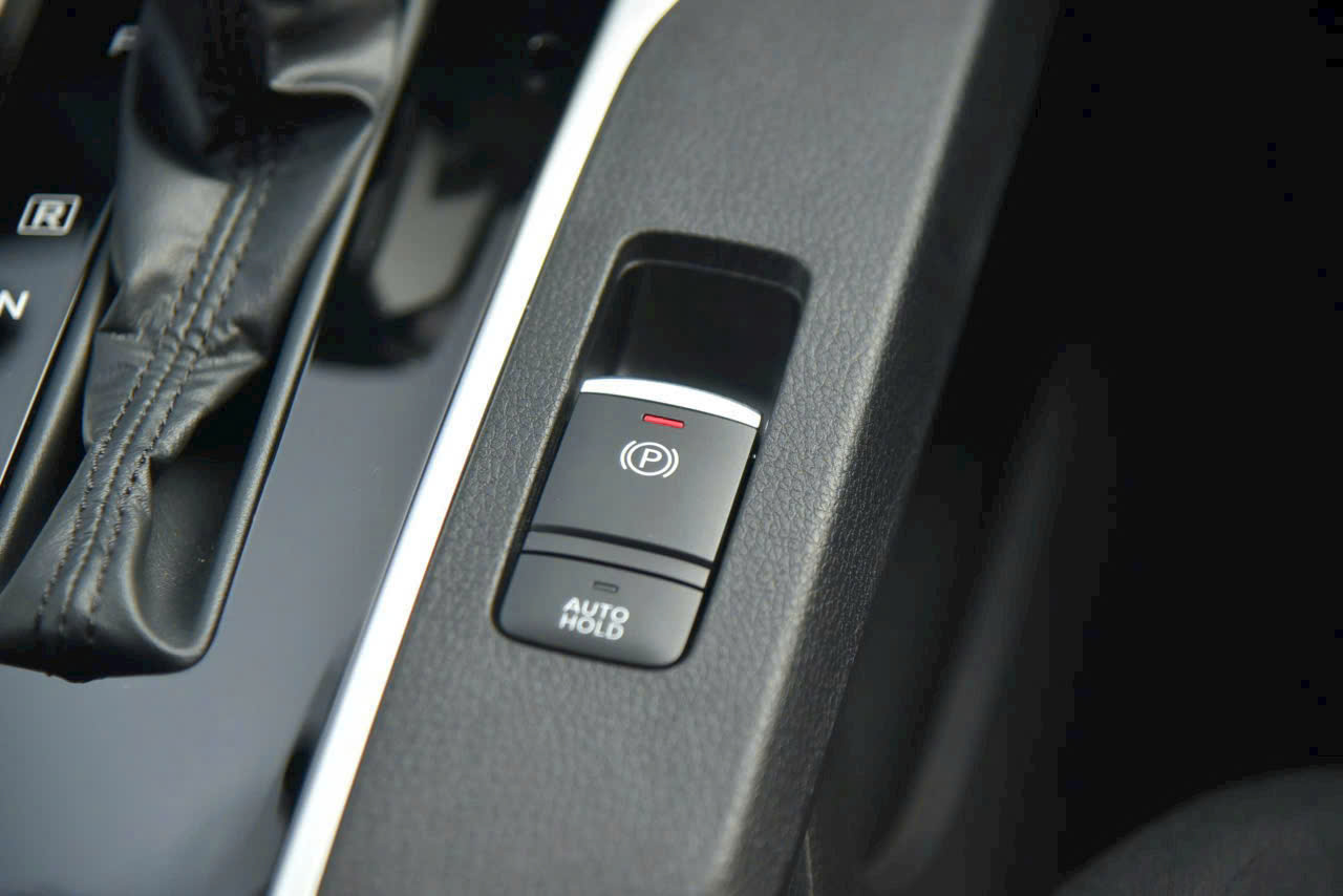 Hình ảnh xe MITSUBISHI XFORCE GLX 2025